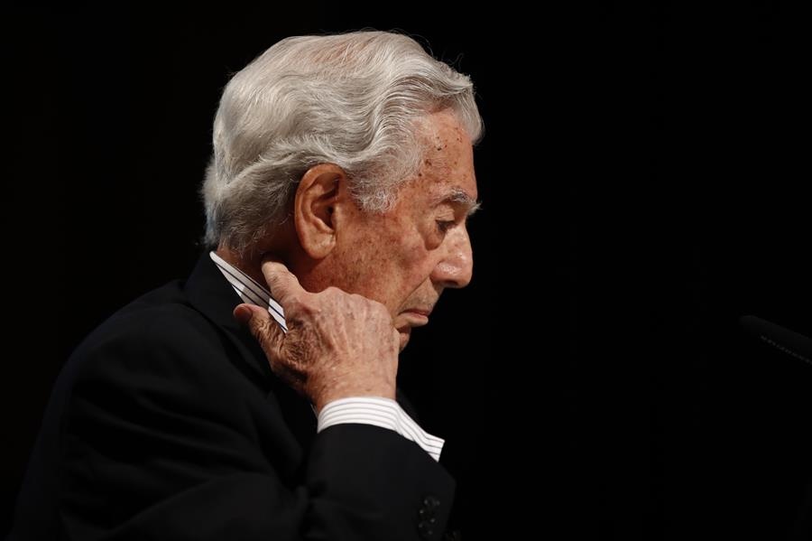 از طریق نمایشنامههای یوسا بهتر میتوان اندیشههای او را شناخت