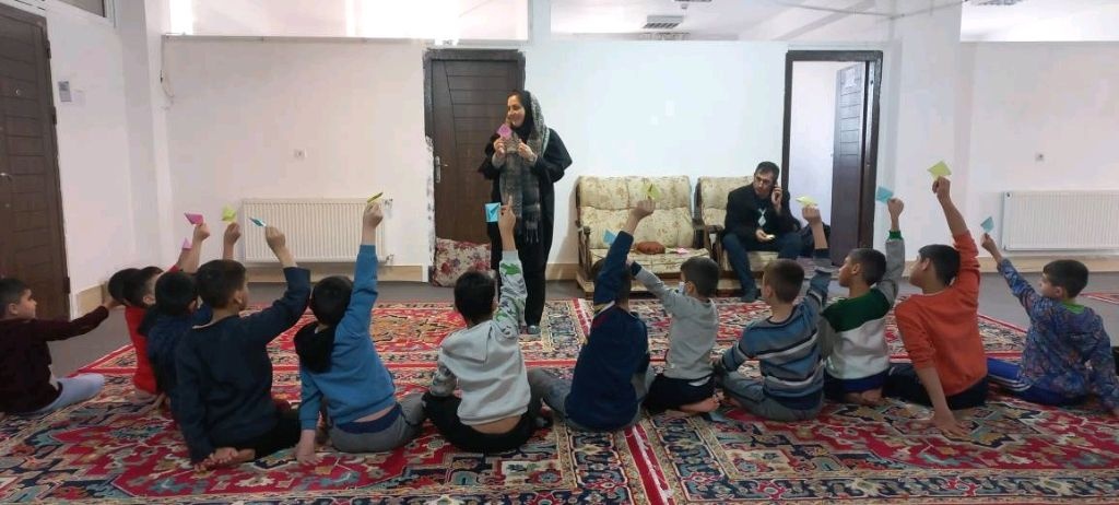 پیوند زندانیان و کتاب در خوی