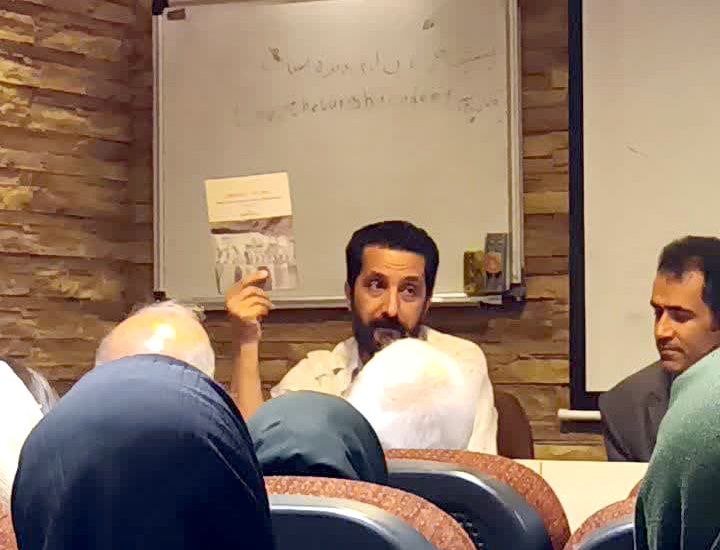 تلاشهای نوین برای نگارش زبان لُری مورد بررسی قرار گرفت / زبانی پویا و زنده است