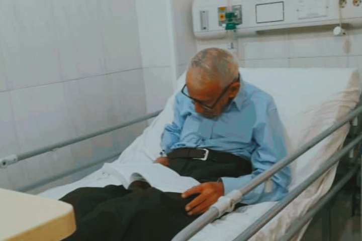 محققی که تا لحظه پایان از کتاب جدا نشد