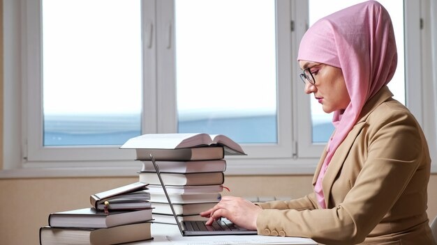 سقف شیشه‌ای زنان در اسلام‌پژوهی