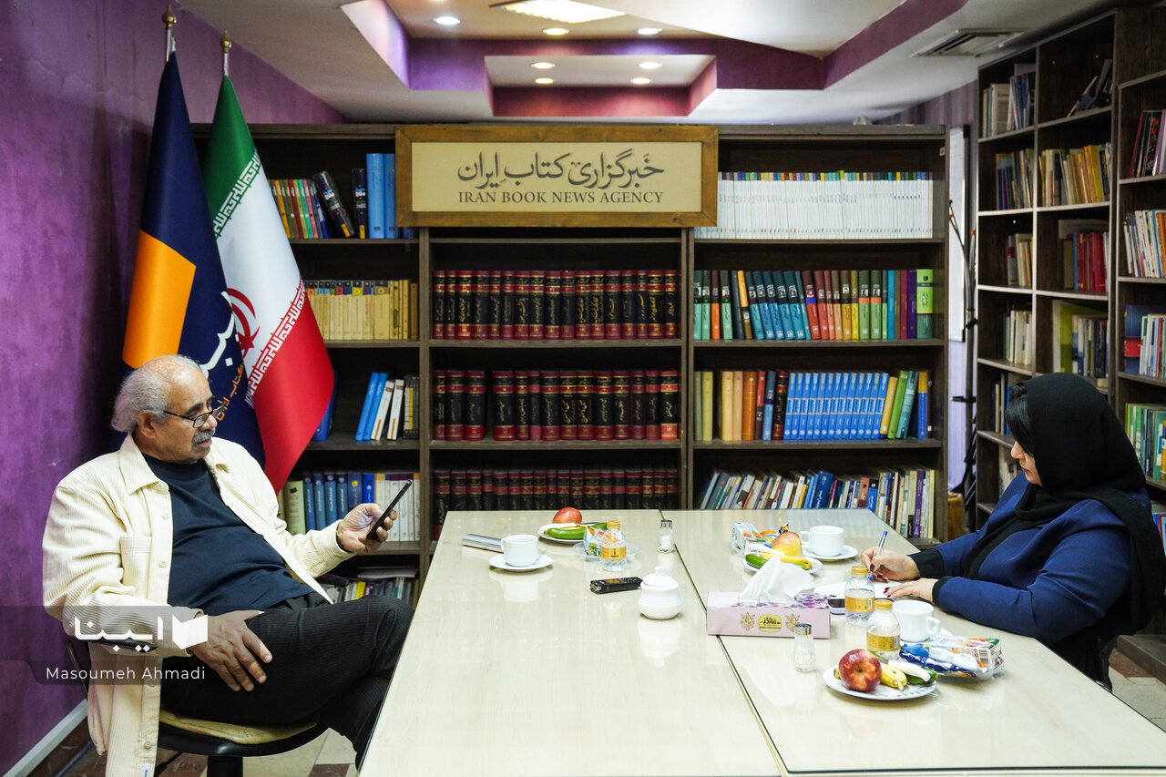 روشنفکران ایرانی در خلأ گفتوگو چهرههایی تنها باقی میمانند