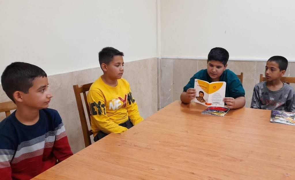 نشست کتابخوان در بایگ/ نشست شعرخوانی در گناباد