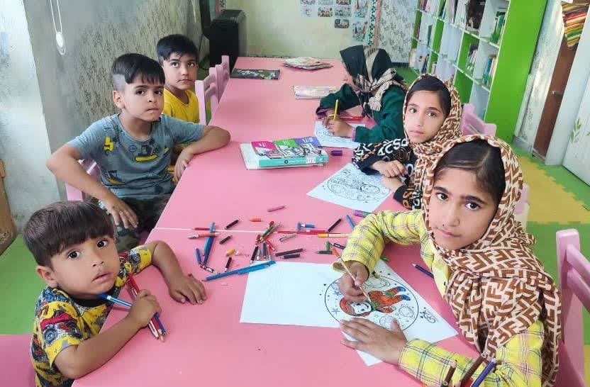 نشست کتابخوان در بایگ/ نشست شعرخوانی در گناباد