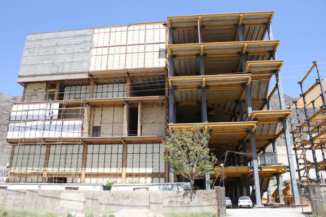 تکمیل تالار مرکزی خرمآباد نیازمند بیش از ۶۰۰ میلیارد تومان اعتبار