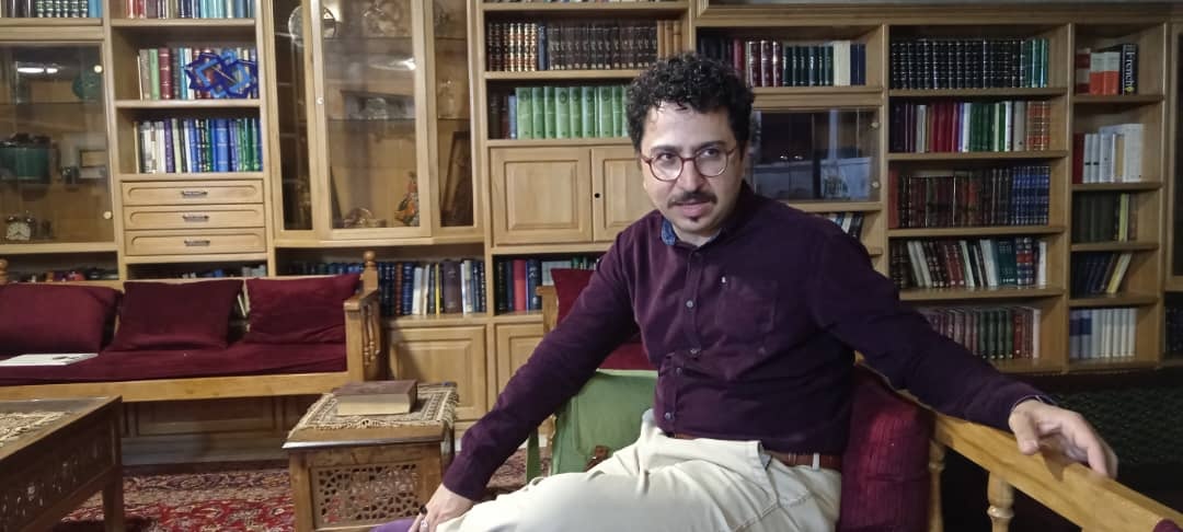 به نظامی و «لیلی و مجنون» او کملطفی شده است