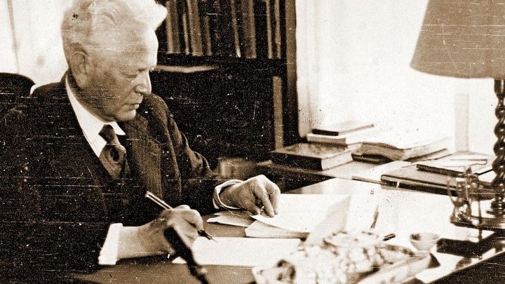 کاسیرر علیه اسطوره‌های مدرن