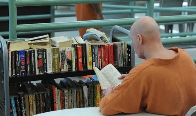 طرح کشور برزیل برای مطالعه کتاب زندانیان