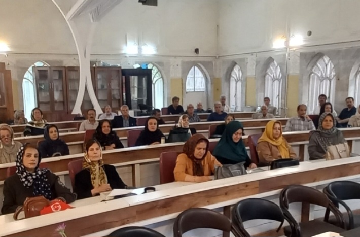 حکایت «پادشاه و سگ تازی» در اراک نقل شد