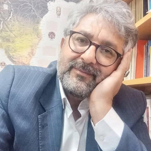 فلسفهفروشی، از فلسفهورزی در ایران پیشی گرفته است!