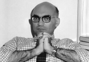 مردی که وجدان بیدار قرنی پر آشوب بود