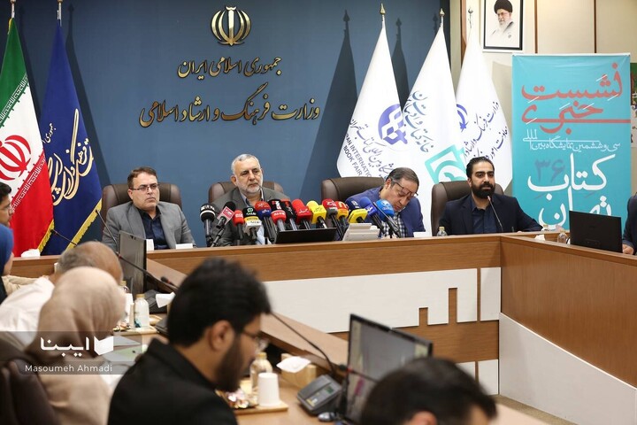 افزایش ۲۰ درصدی ناشران نمایشگاه کتاب/نگاه یکدستی به حلقه‌های زنجیره نشر داریم