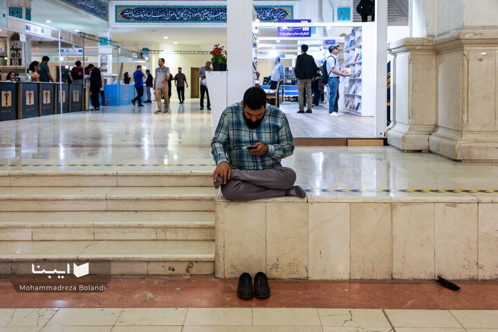 اولین روز نمایشگاه کتاب تهران