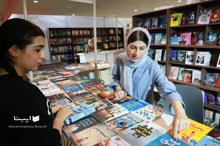 ناشران آموزشی در نمایشگاه کتاب تهران