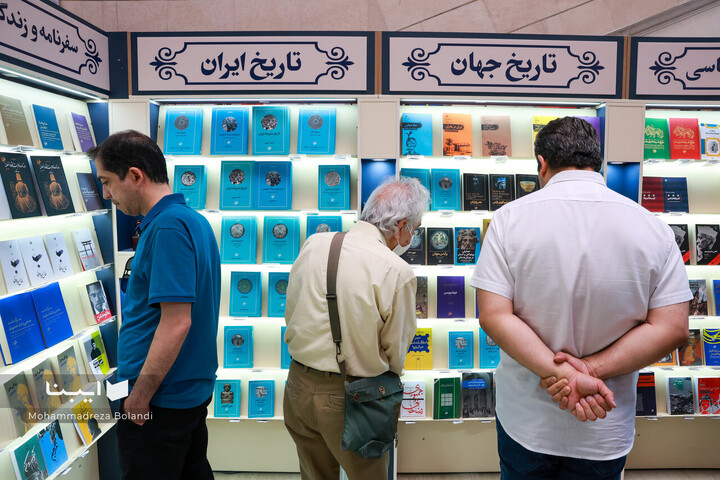 ناشران آموزشی در نمایشگاه کتاب تهران