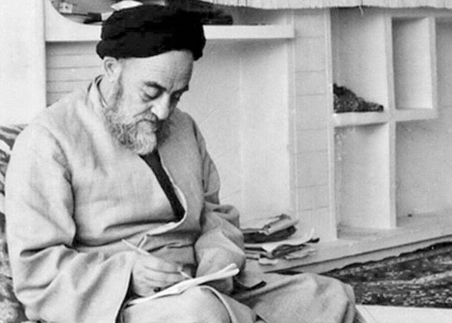 دست‌نوشته‌های علامه طباطبایی در نمایشگاه کتاب بررسی می‌شود