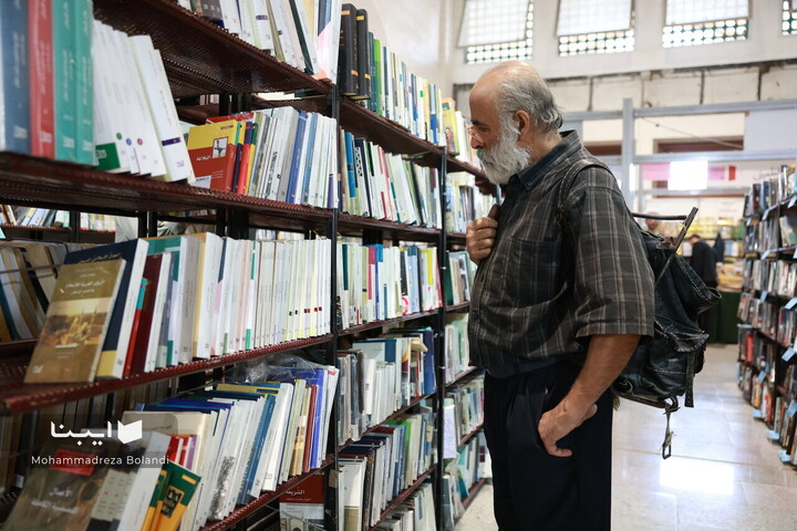 بخش ناشران خارجی نمایشگاه کتاب