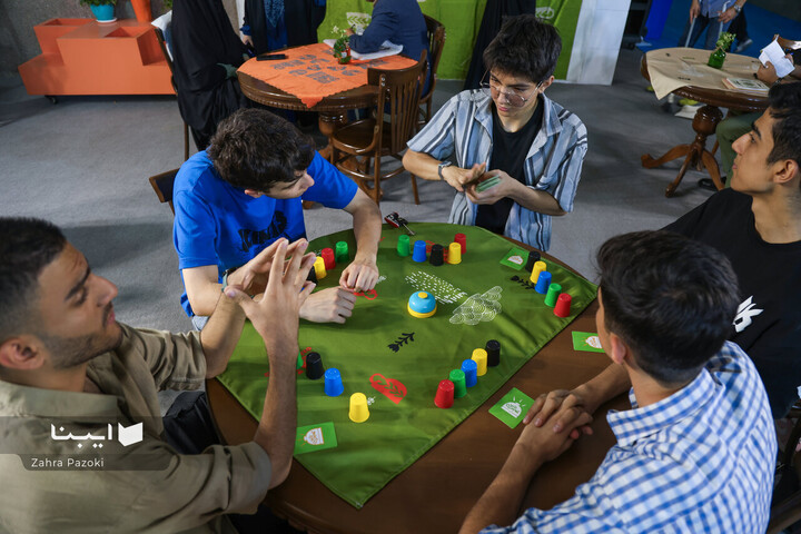 ساعات اولیه ششمین روز نمایشگاه کتاب تهران