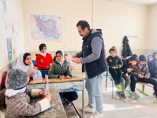 «حاجتآقا» به همت مروج کتاب، کتابخانهدار شد