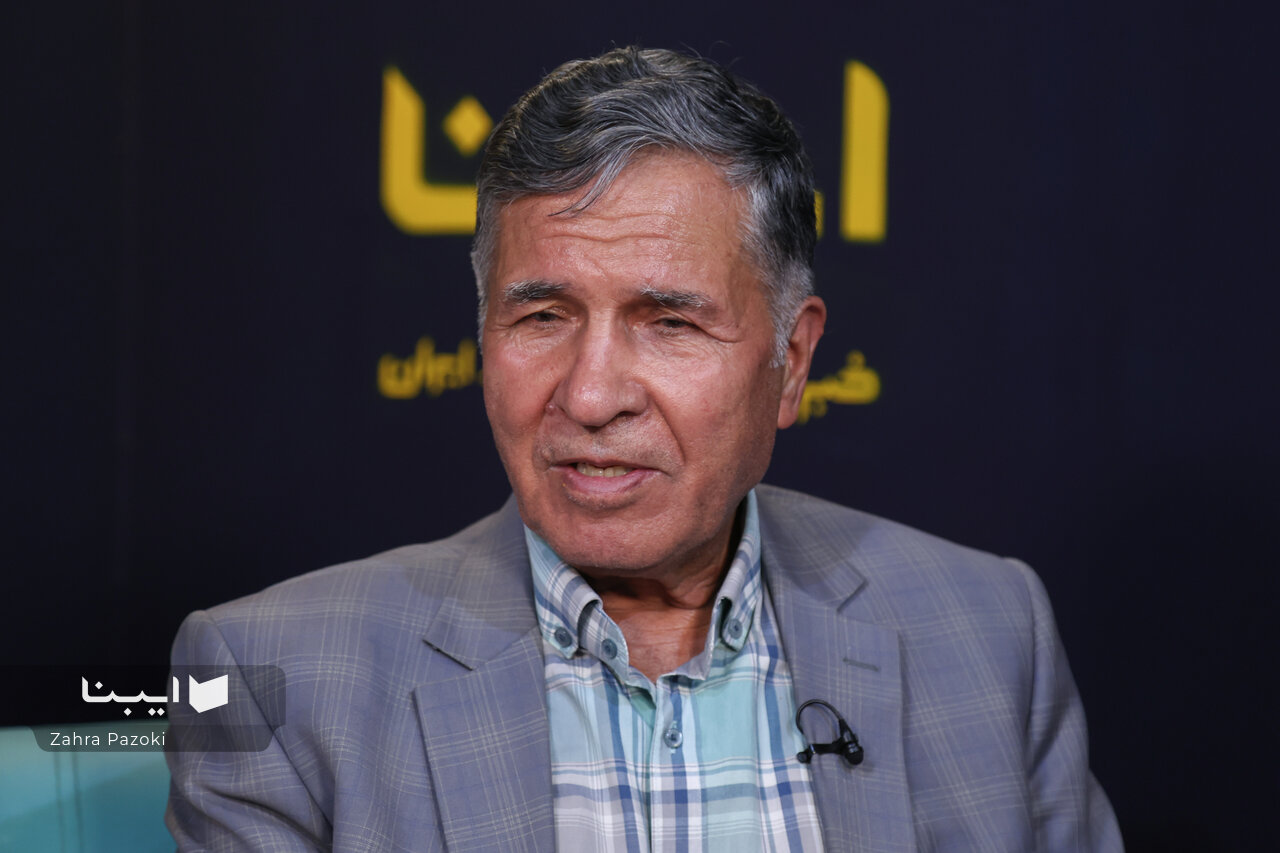 اصغر دادبه؛ استوانه استوار اندیشه و آزادگی که ادبیات را با نگاه فلسفی می‌کاوید