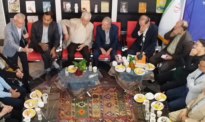 برگزاری «گعده امین» در شیراز/ محفل‌های ادبی گرم نگه داشته شود