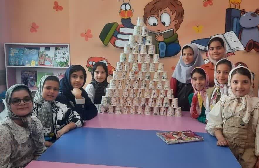 نشست کتابخوان در تربتحیدریه/ نشست قصهگویی در کاخک گناباد