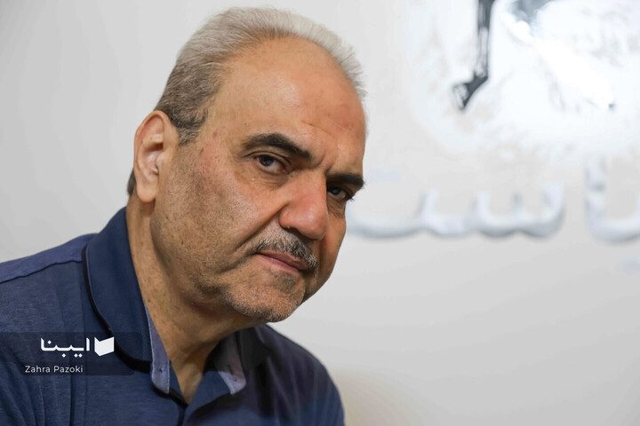 جواد خیابانی در نمایشگاه کتاب