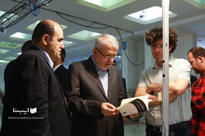 صالحی امیری در نمایشگاه کتاب