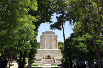 گذری به آرامگاه فردوسی