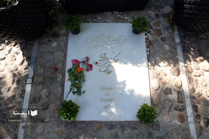 گشت‌وگذاری در آرامگاه فردوسی