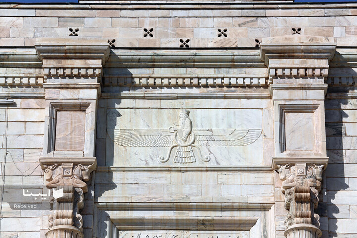 گشت‌وگذاری در آرامگاه فردوسی