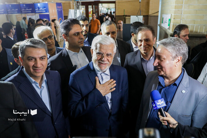 بازدید معاون اول رئیس جمهور از نمایشگاه کتاب