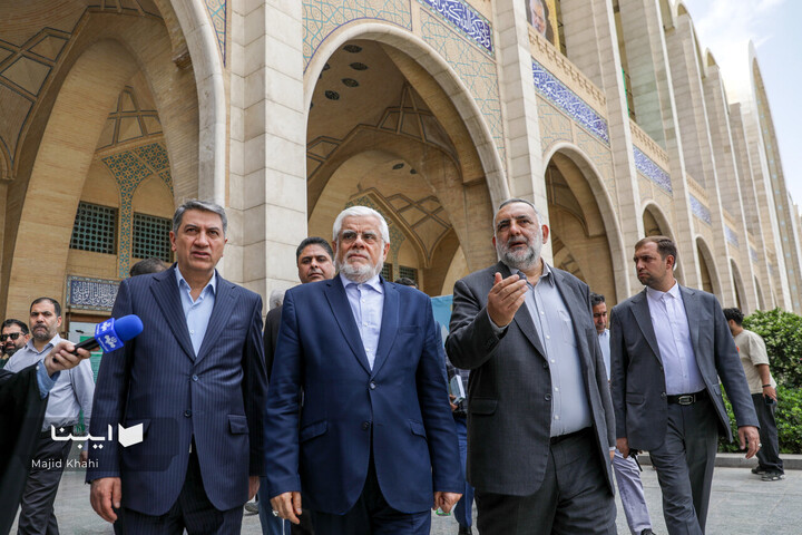 بازدید معاون اول رئیس جمهور از نمایشگاه کتاب