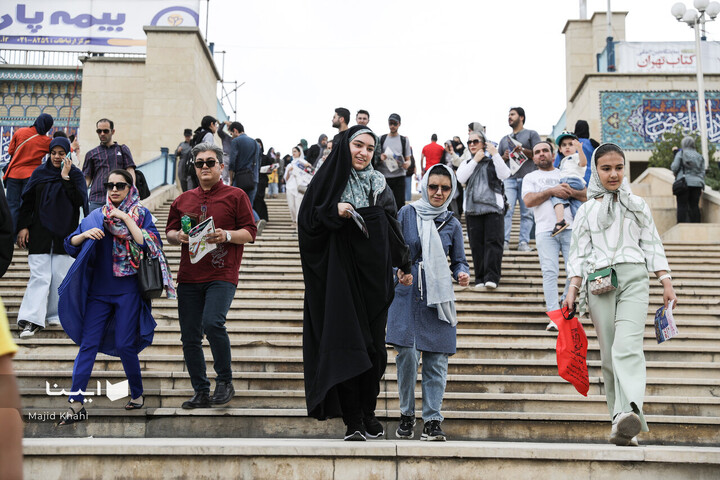 حضور مردم در نهمین روز نمایشگاه کتاب