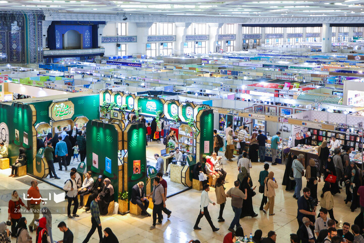 حضور مردم در نهمین روز نمایشگاه کتاب