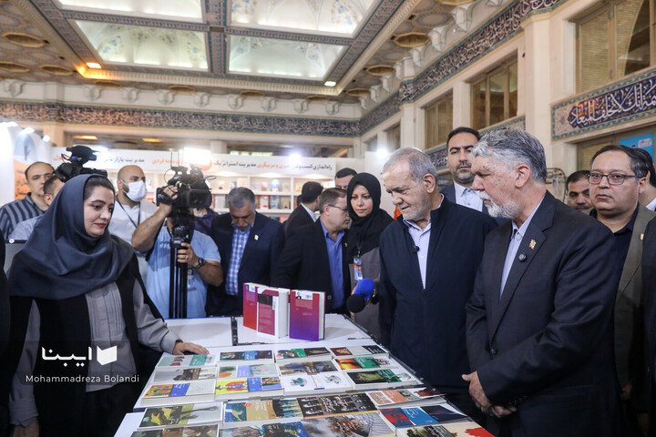 نمایشگاه کتاب فرصت مناسبی برای شناخت تاریخ است