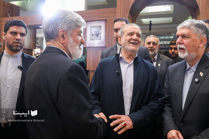 بازدید رئیس جمهور از نمایشگاه کتاب تهران