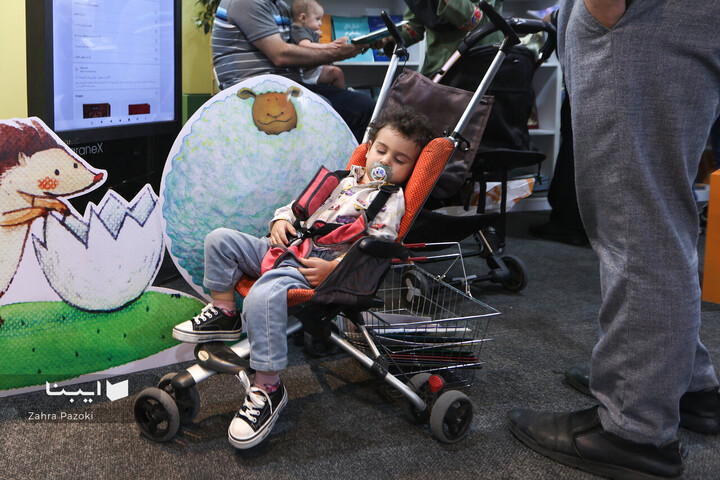 حضور مردم در نهمین روز نمایشگاه کتاب