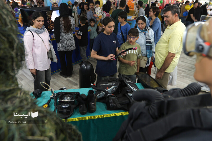 حضور مردم در نهمین روز نمایشگاه کتاب