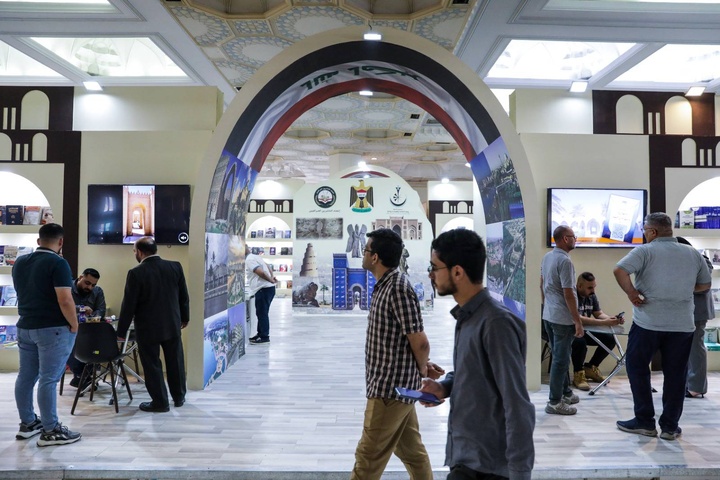 مراسلات صدام حسین و هاشمی رفسنجانی در غرفه عراق در نمایشگاه