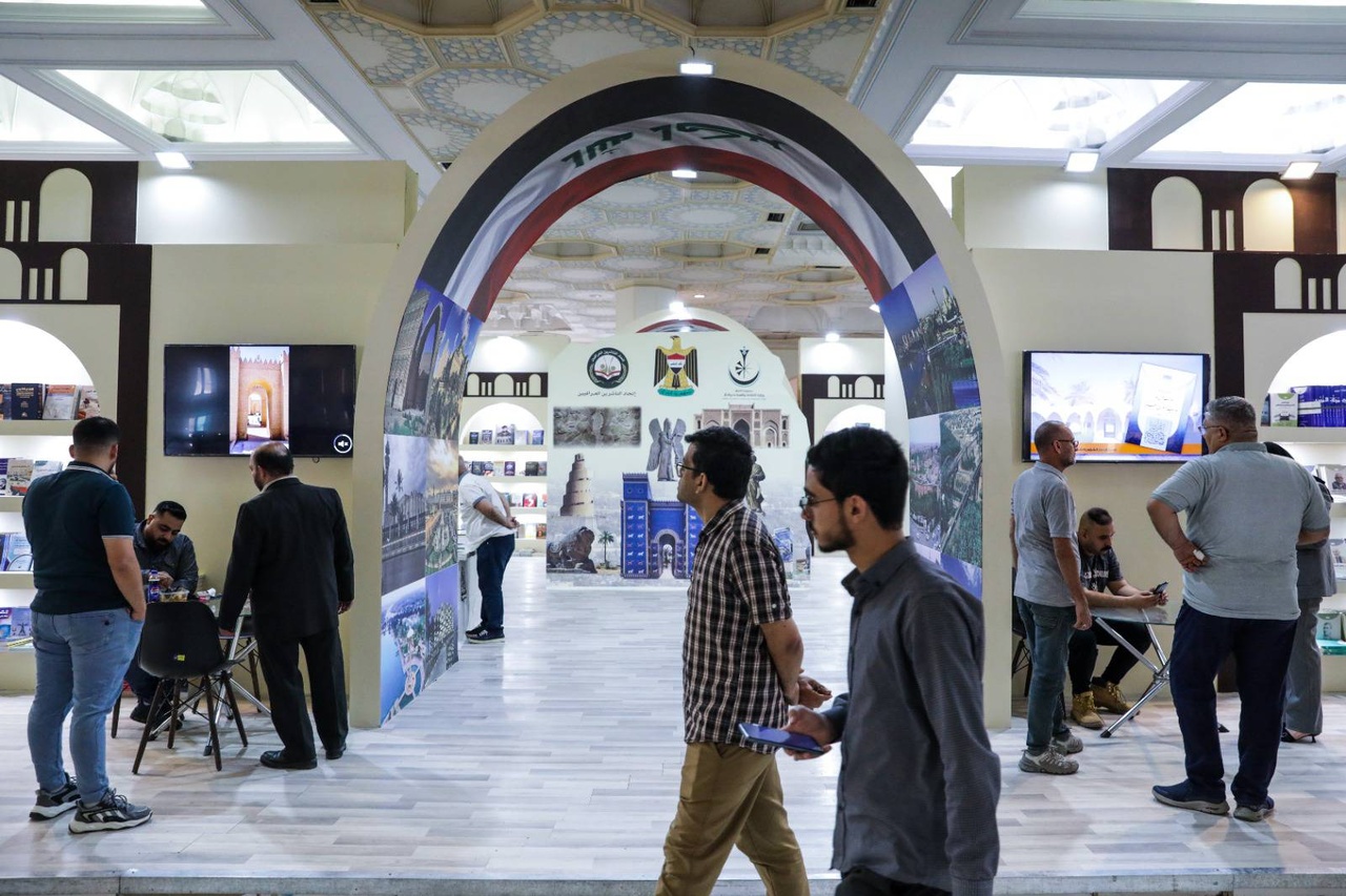 مراسلات صدام حسین و هاشمی رفسنجانی در غرفه عراق در نمایشگاه