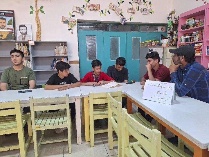 کارگاه کتابخوانی «هزار سال شعر فارسی» در سیمرغ برگزار شد