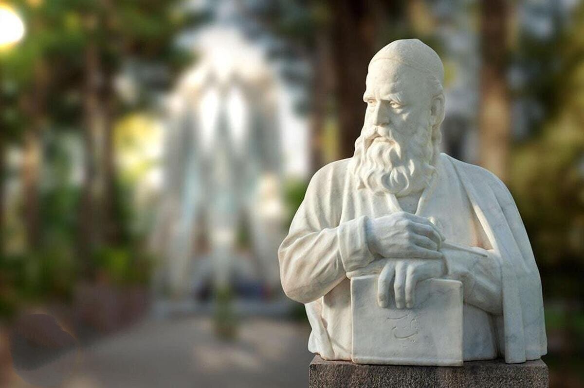 حالی خوش باش و عمر بر باد مکن