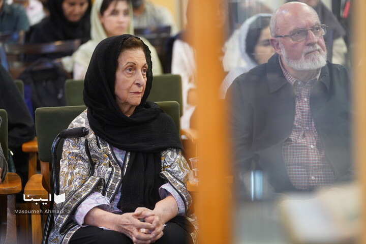تقدیر از خاندان نظام مافی