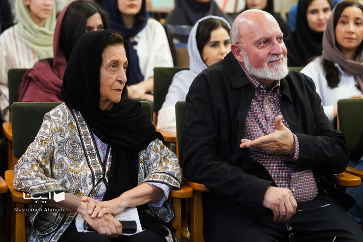 تقدیر از خاندان نظام مافی