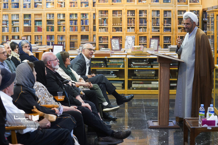 تقدیر از خاندان نظام مافی