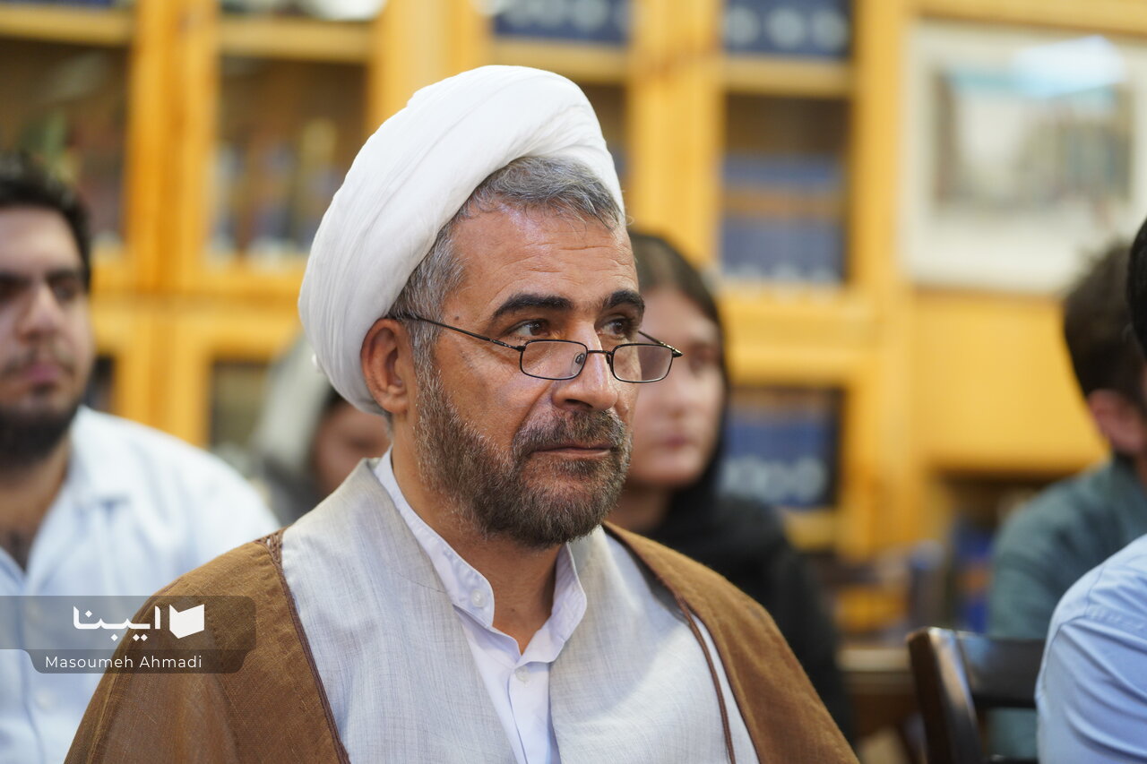 در دنیای خود آزاد باشید / کربلا از زبان بلاذری: پژوهشی نو در متون اصیل