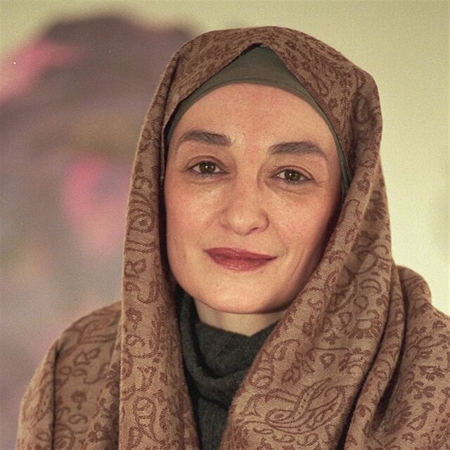 کتاب طراحی‌هایی از پروانه اعتمادی به بازار نشر آمد