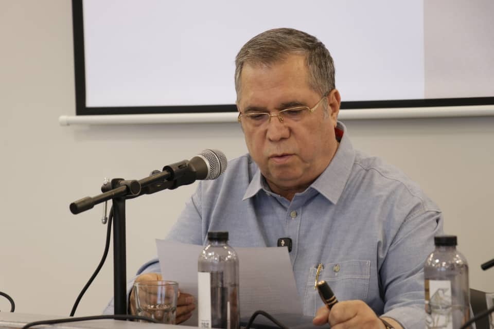 زندگی غلط را نمی‌توان درست زیست