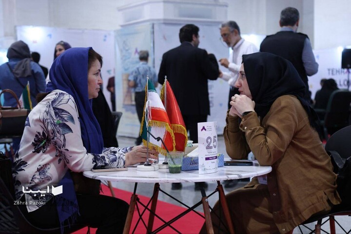 روایت یک دورهمی در تهران با میزبانی از ناشران بین‌الملل